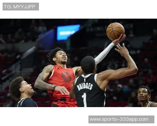 安芬尼西蒙斯谈比赛中与普里查德的适应与交流经验分享 安芬尼西蒙斯谈比赛中与普里查德的适应与交流经验分享