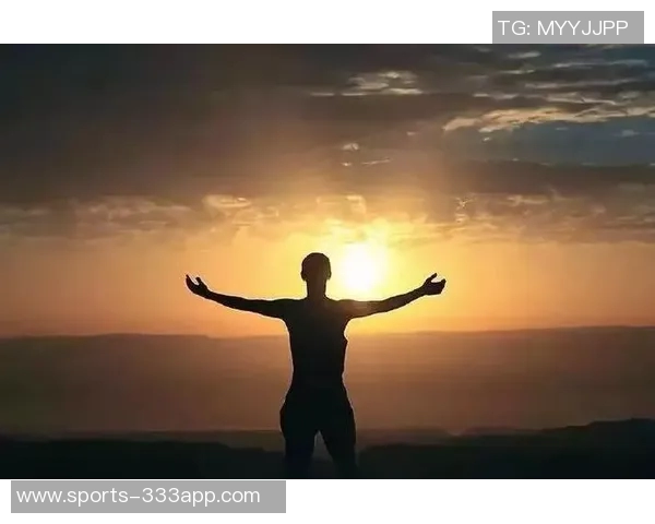 塞克斯顿分享赛季心态:能量传递与活力注入的坚持之道 塞克斯顿分享赛季心态:能量传递与活力注入的坚持之道