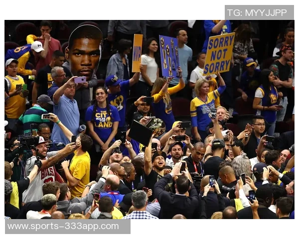 艾弗森盛赞库里为篮球杀手坚持观看每场勇士比赛的决心 艾弗森盛赞库里为篮球杀手坚持观看每场勇士比赛的决心